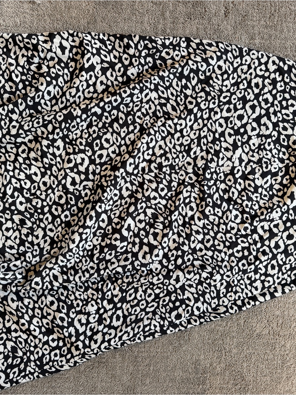 Midi Skirt with Side Slit in Black and Light Gray Leopard Print - Picture 3 of 4